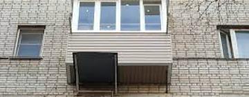 В Измаиле подросток выпал с балкона многоэтажки